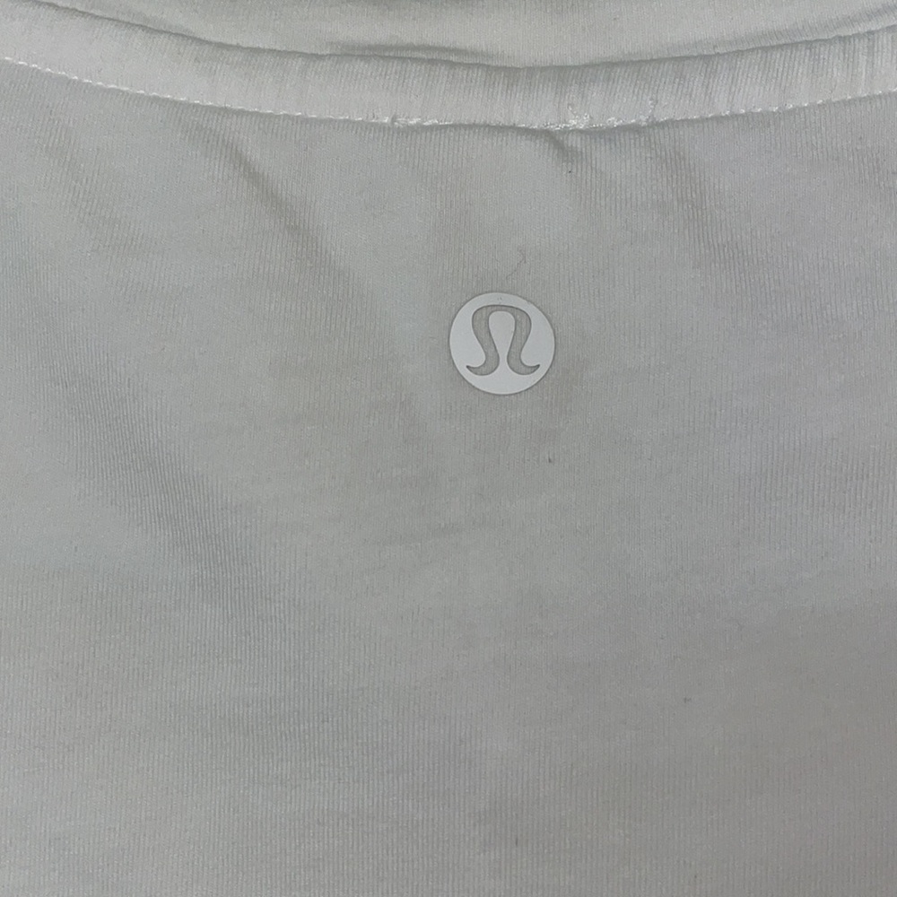 white lululemon crop white tee - Picture 5 of 5